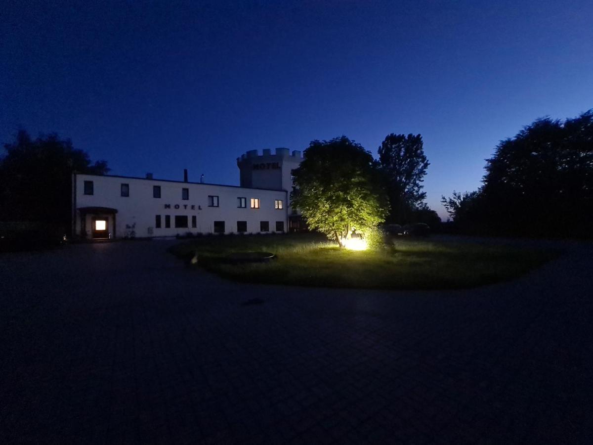 Motel Pod Basztą Naglowice Kültér fotó