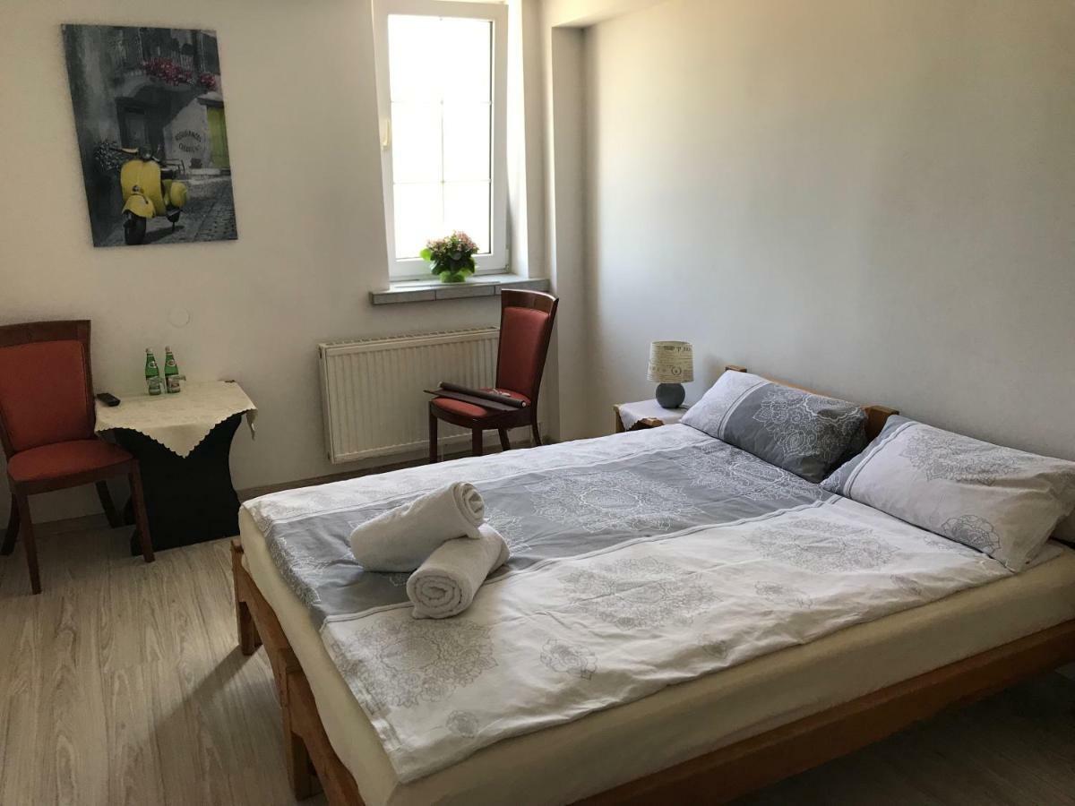 Motel Pod Basztą Naglowice Kültér fotó